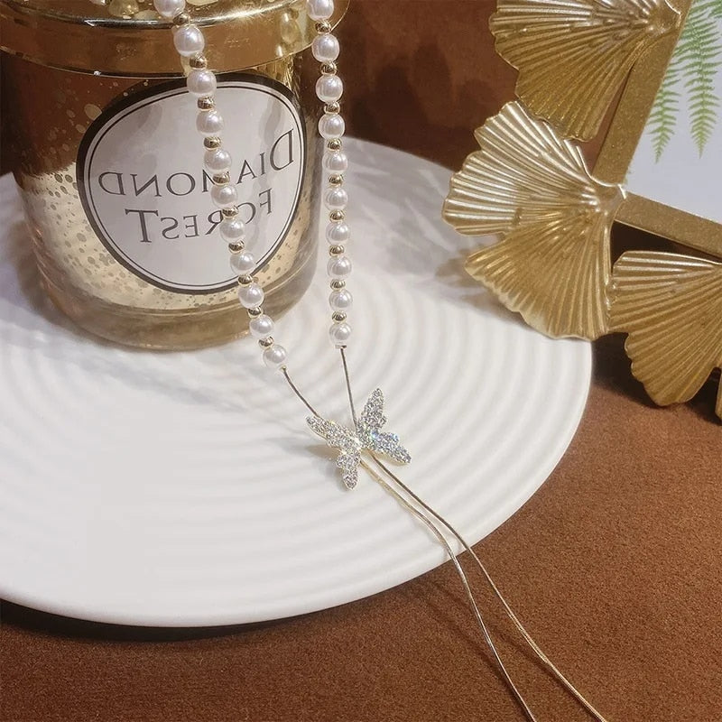 Colar de pérolas borboleta + brincos de presente